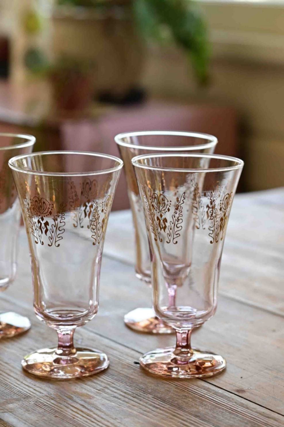 Vintage patterned glasses x 4