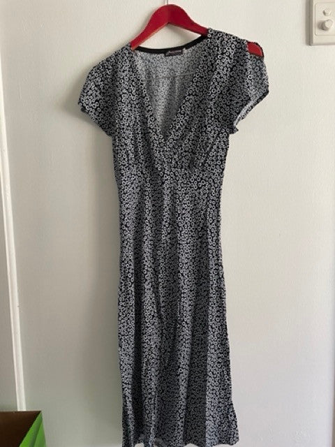 Lola Rose Dress Black and white