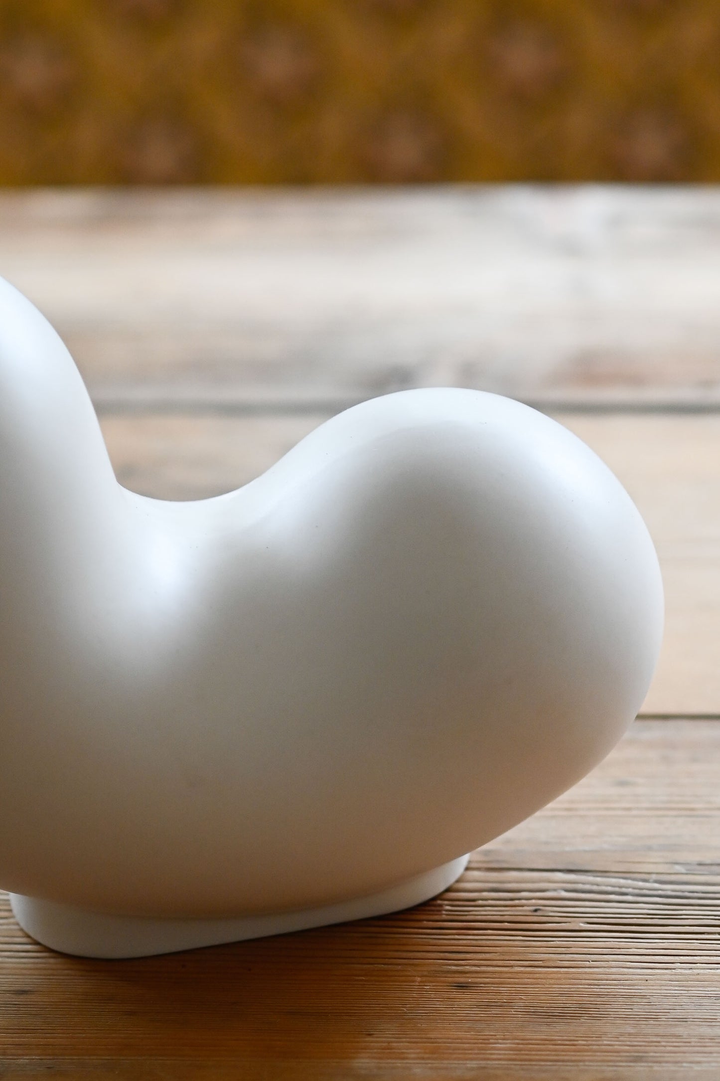 Areaware Kirby Curly vase