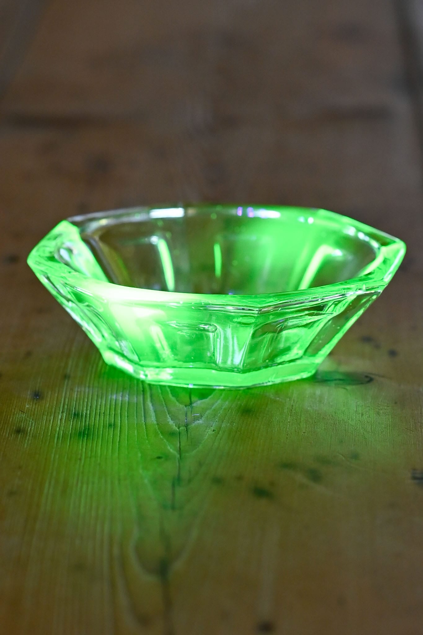 Vintage green uranium glass small serving bowl
