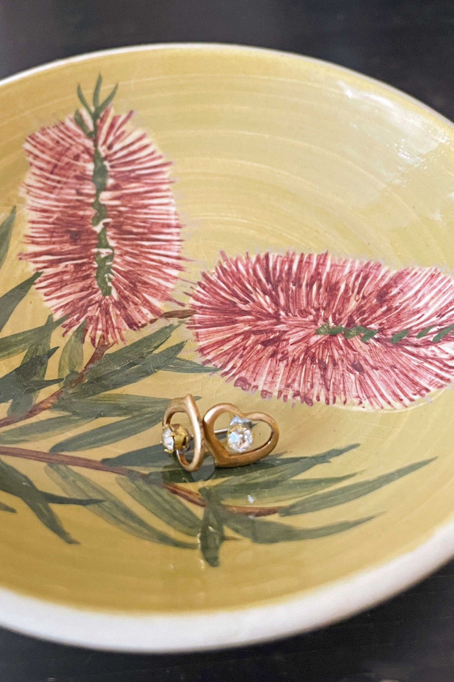 Vintage small heart earrings