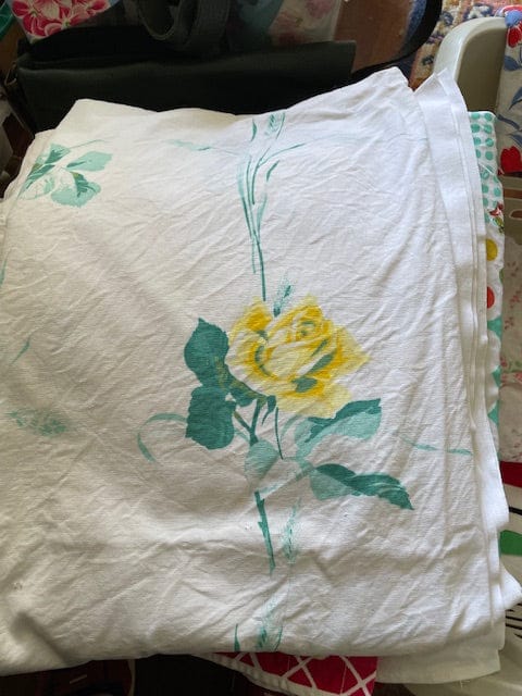 vintage roses tablecloth