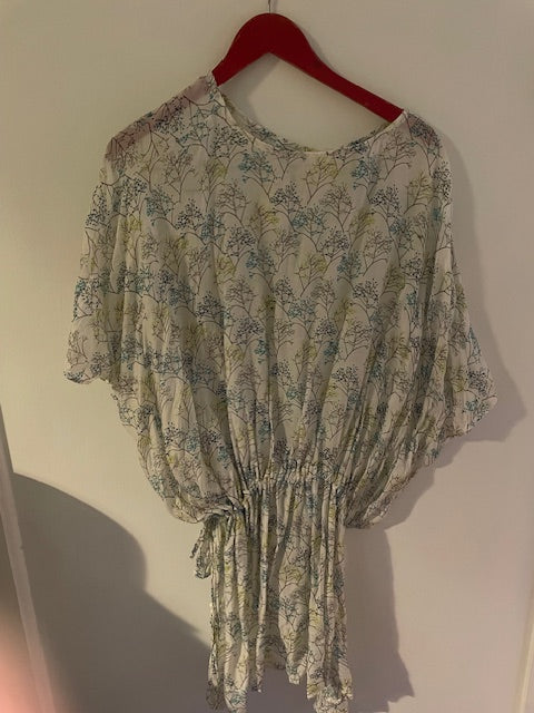Vintage silk loose patterned top