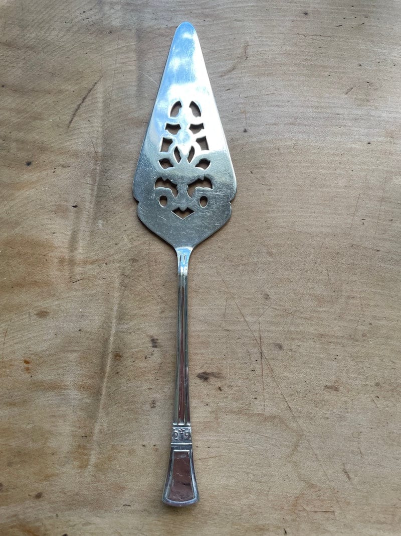 Vintage patterned cake slice