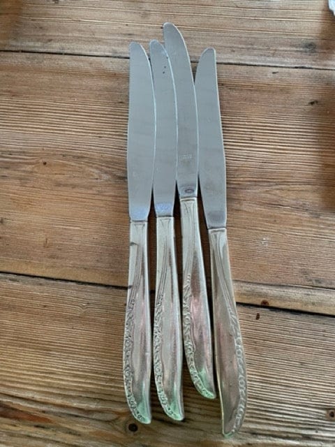 Vintage 1948 Oneida Rogers knives set of 4