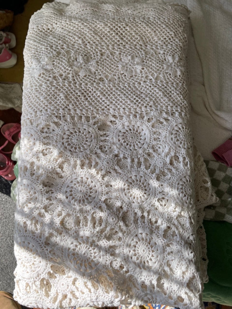 Vintage queen crochet bedspread
