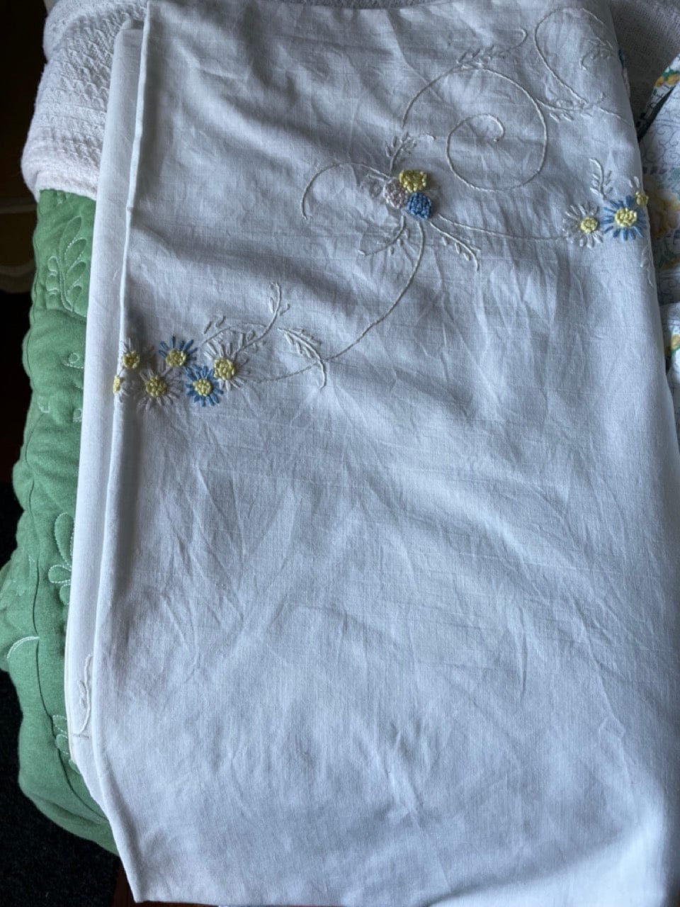 vintage embroidered bedspread 1940s