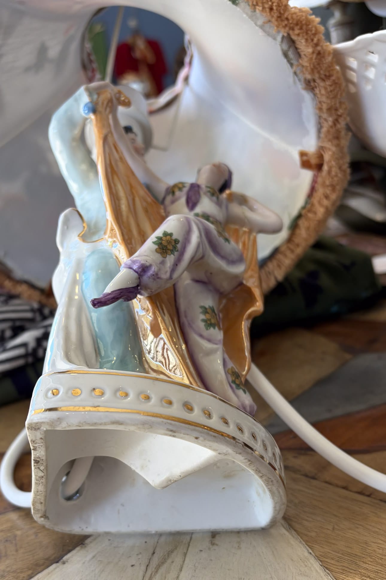 Vintage Art Deco 1920s German dancers lustreware table lamp