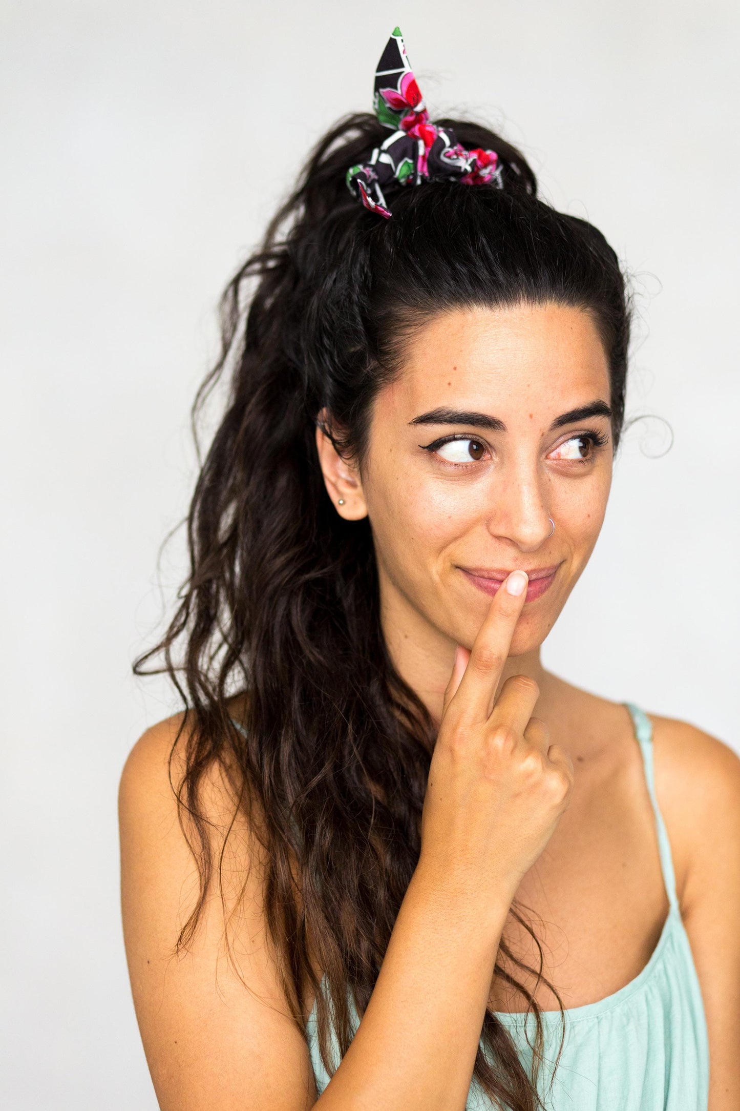 Scrunchie with bow in Zafra