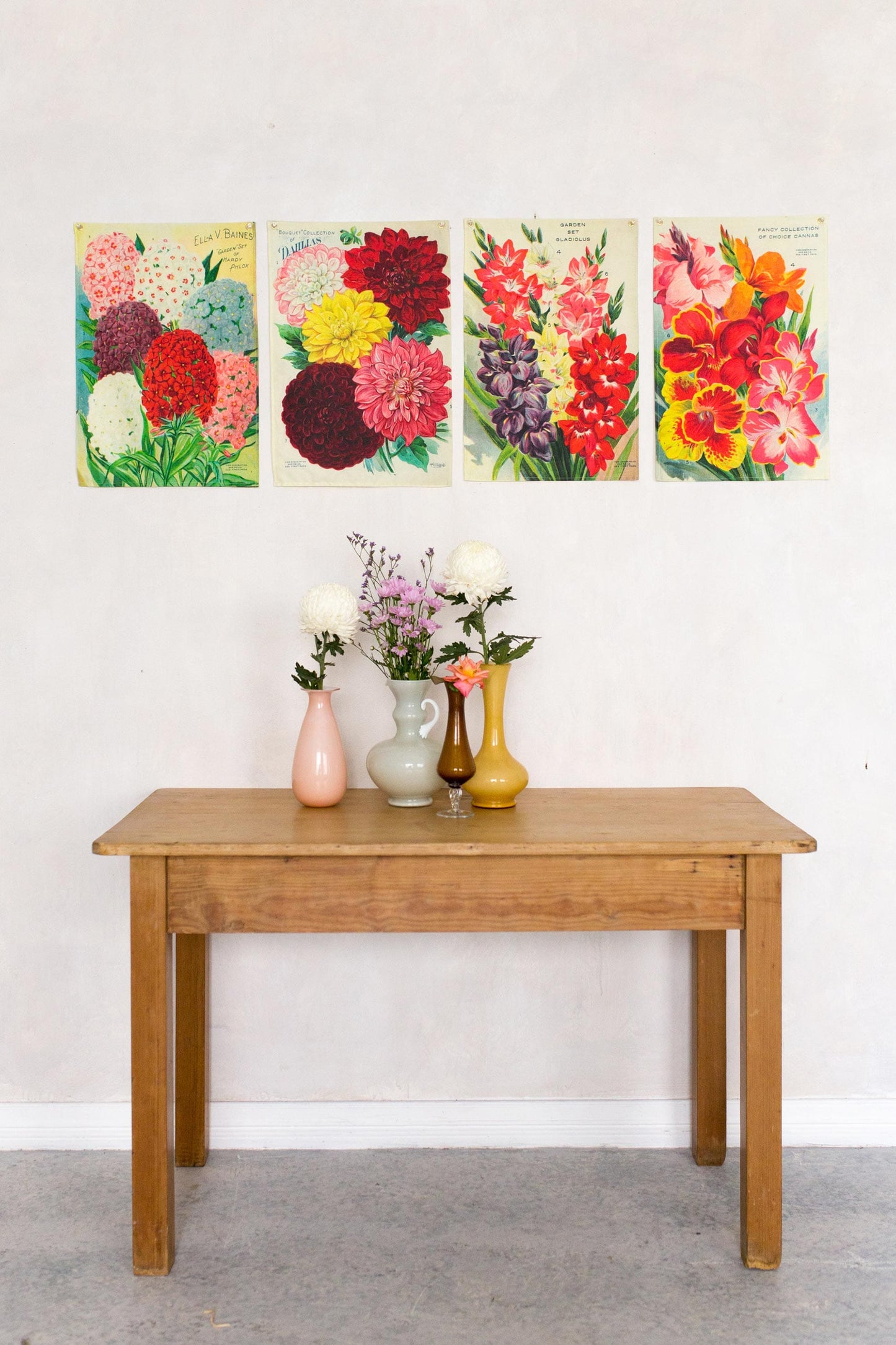 Wall Hanging Dahlia *organic cotton