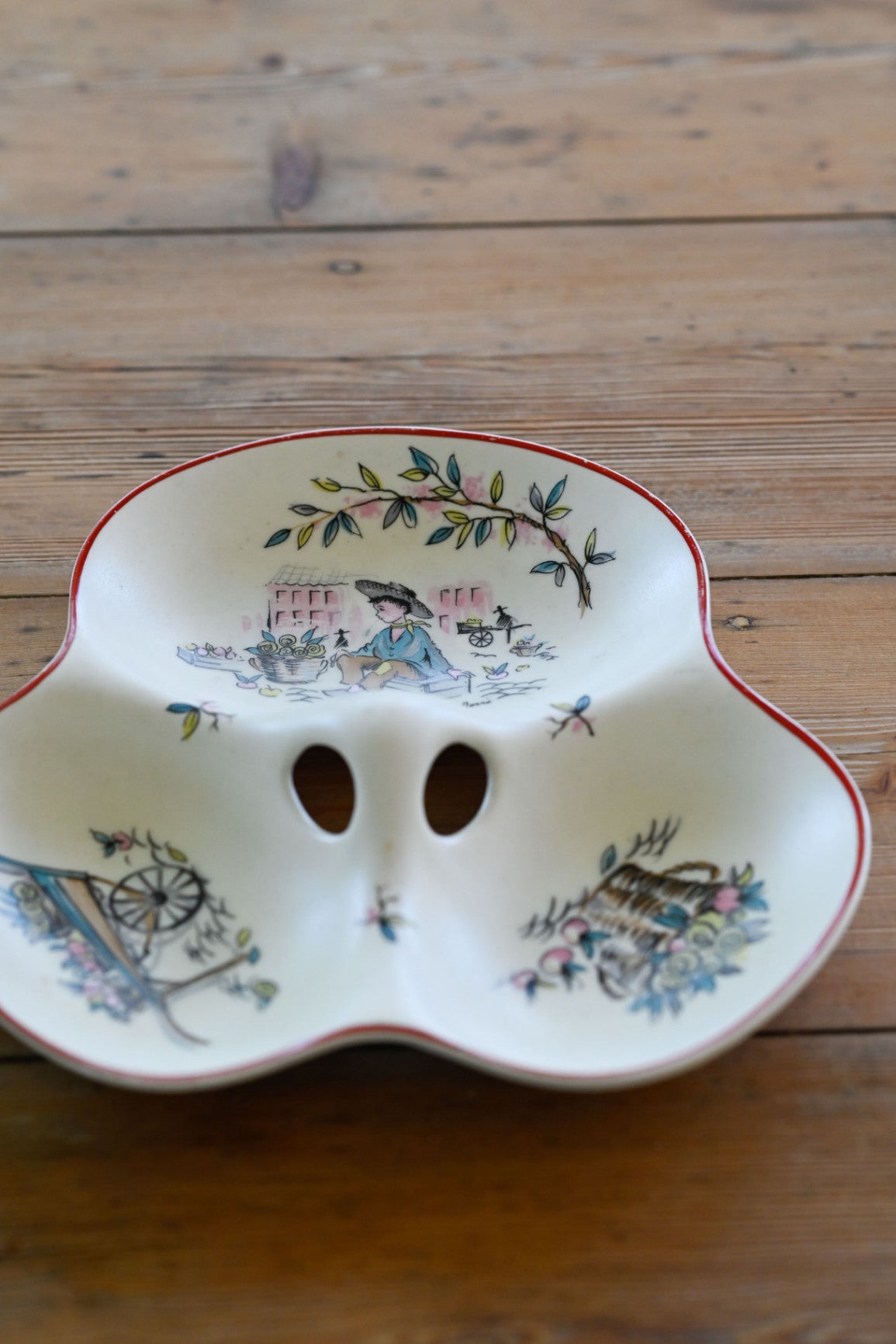 Crown Ducal AGR Vintage serving dish 
