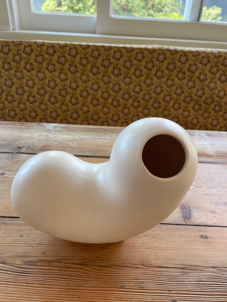 Areaware Kirby Curly vase
