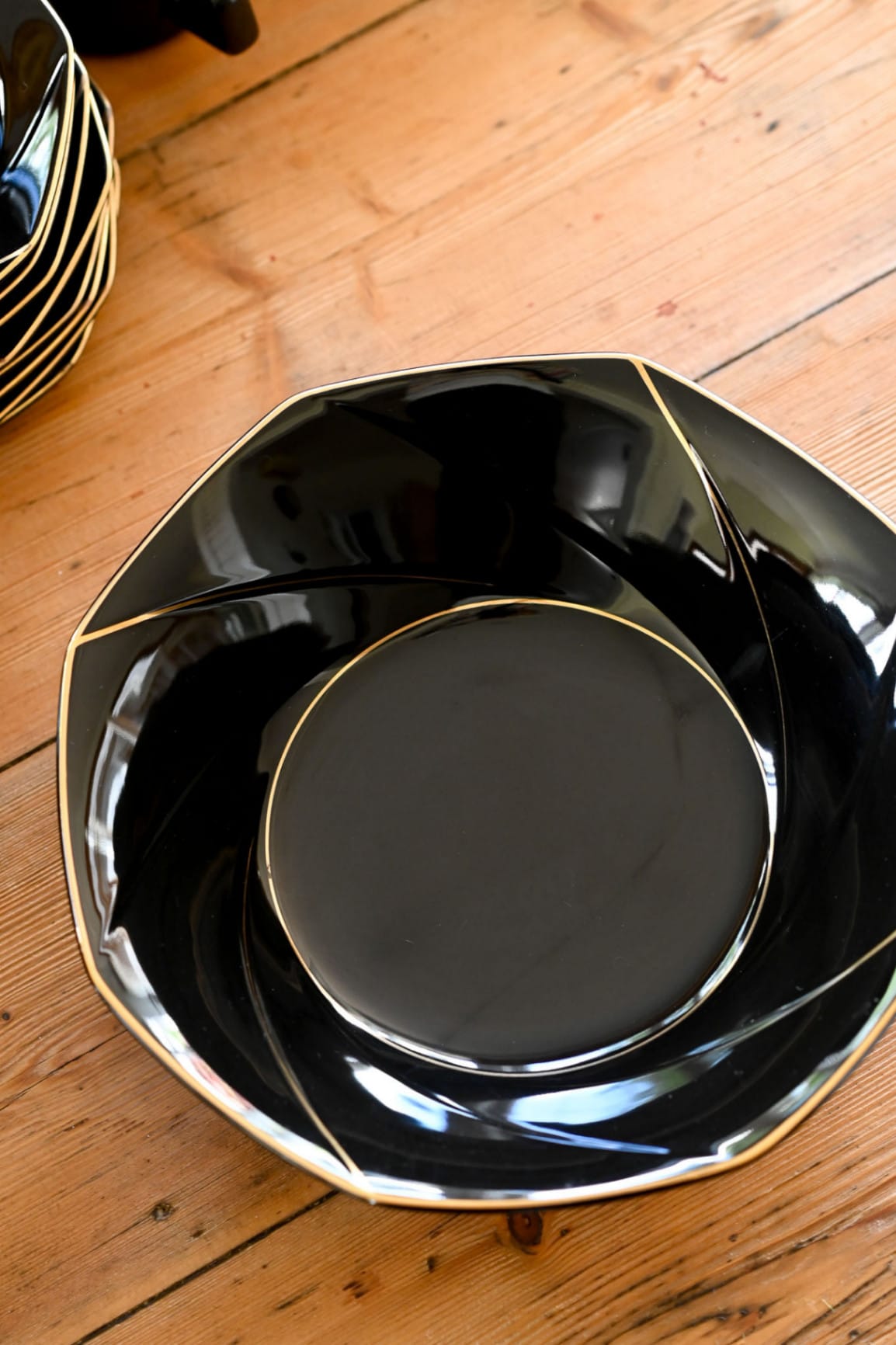 Gallery Collections by Ramanu Serving/Salad Bowl Black with gold trim