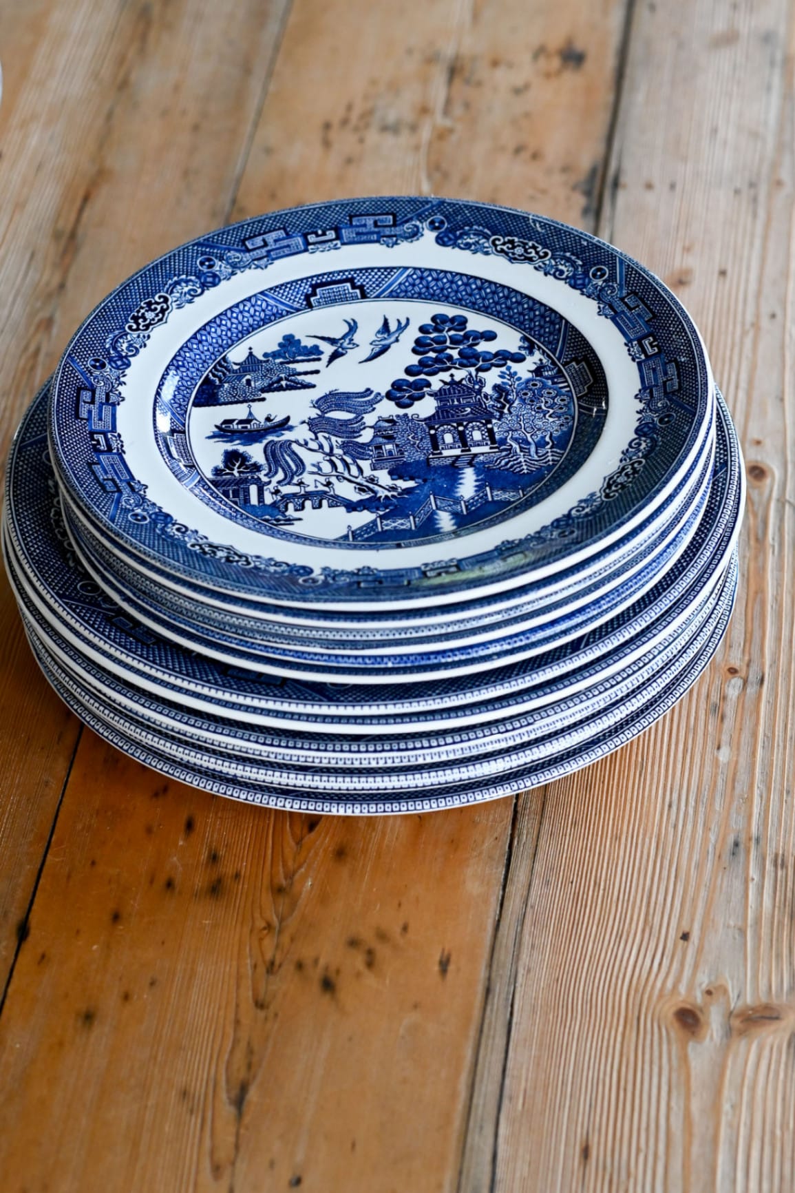 Johnson Bros Willow Pattern salad plates set of 6