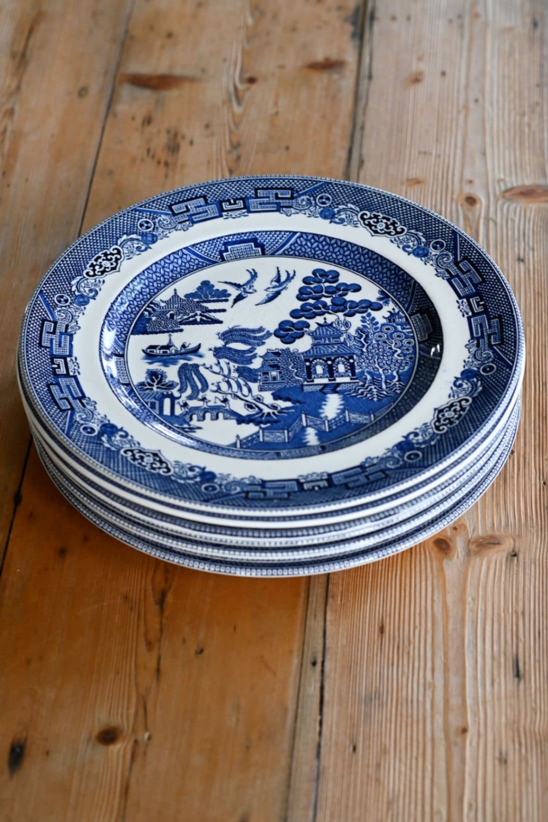 Johnson Bros Willow Pattern dinner plates set of 6