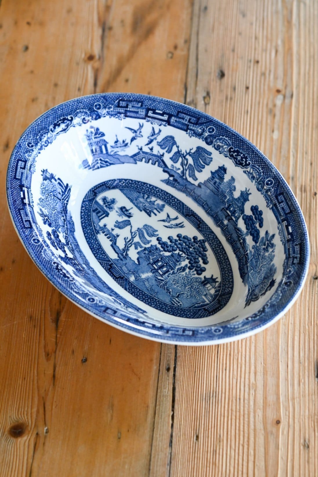 Johnson Bros Willow Pattern oval serving bowl