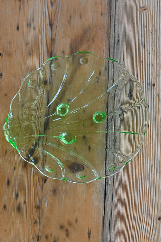 Vintage Stolzle depression era uranium glass shell serving plate