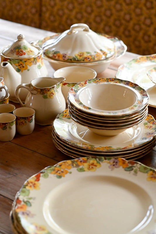 Royal Doulton Nasturtium 69 piece antique dinner set