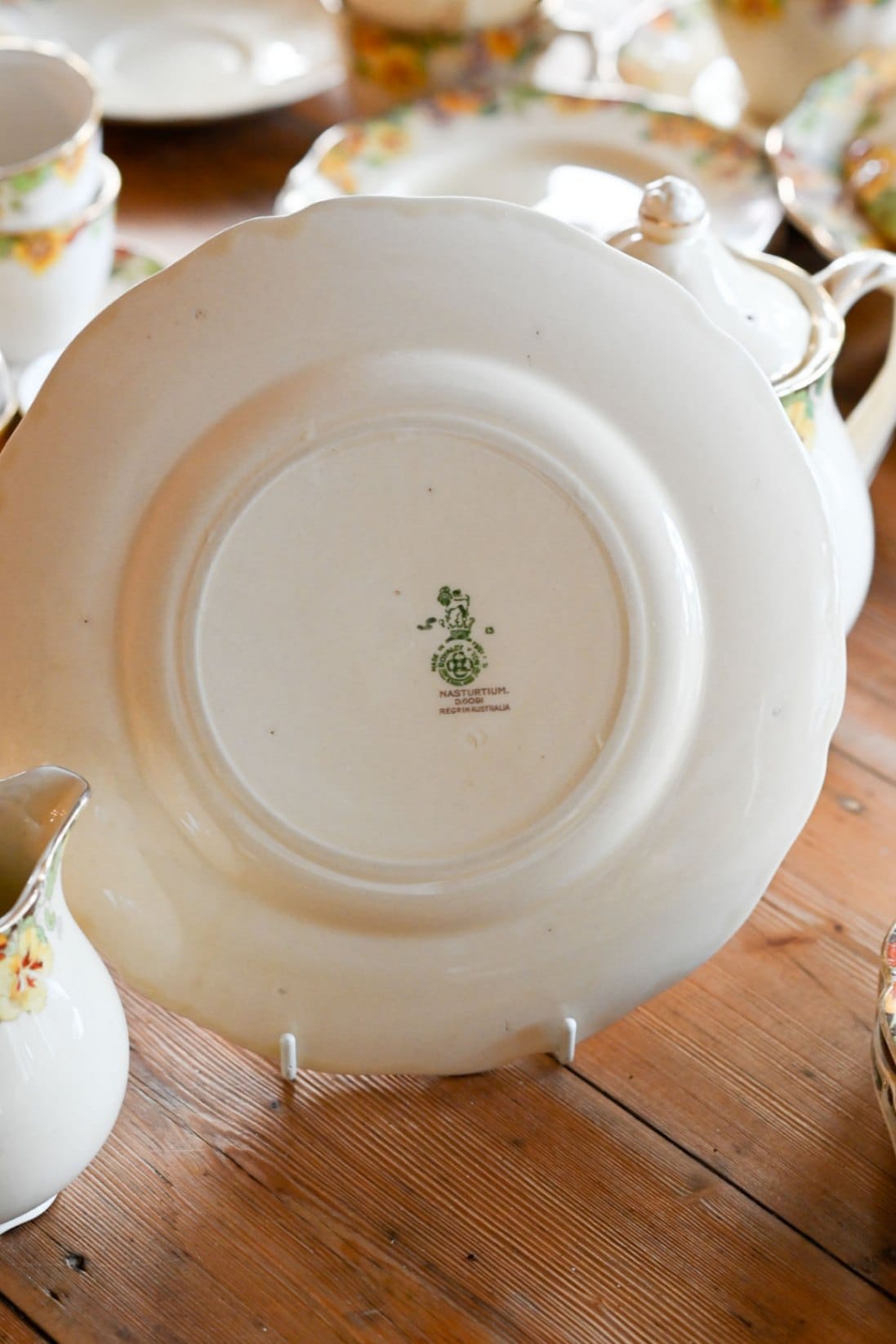 Royal Doulton Nasturtium 69 piece antique dinner set