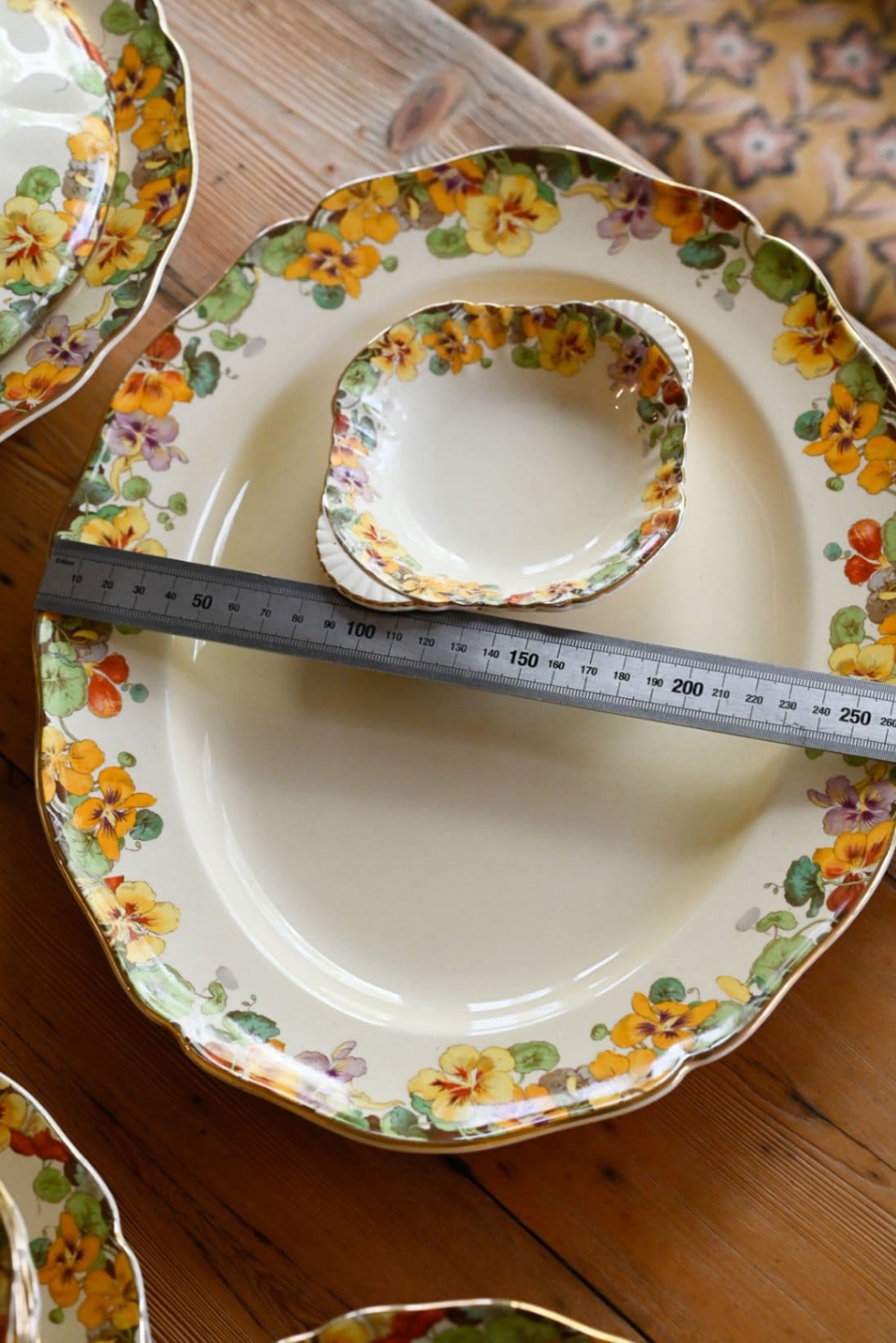 Royal Doulton Nasturtium 69 piece antique dinner set
