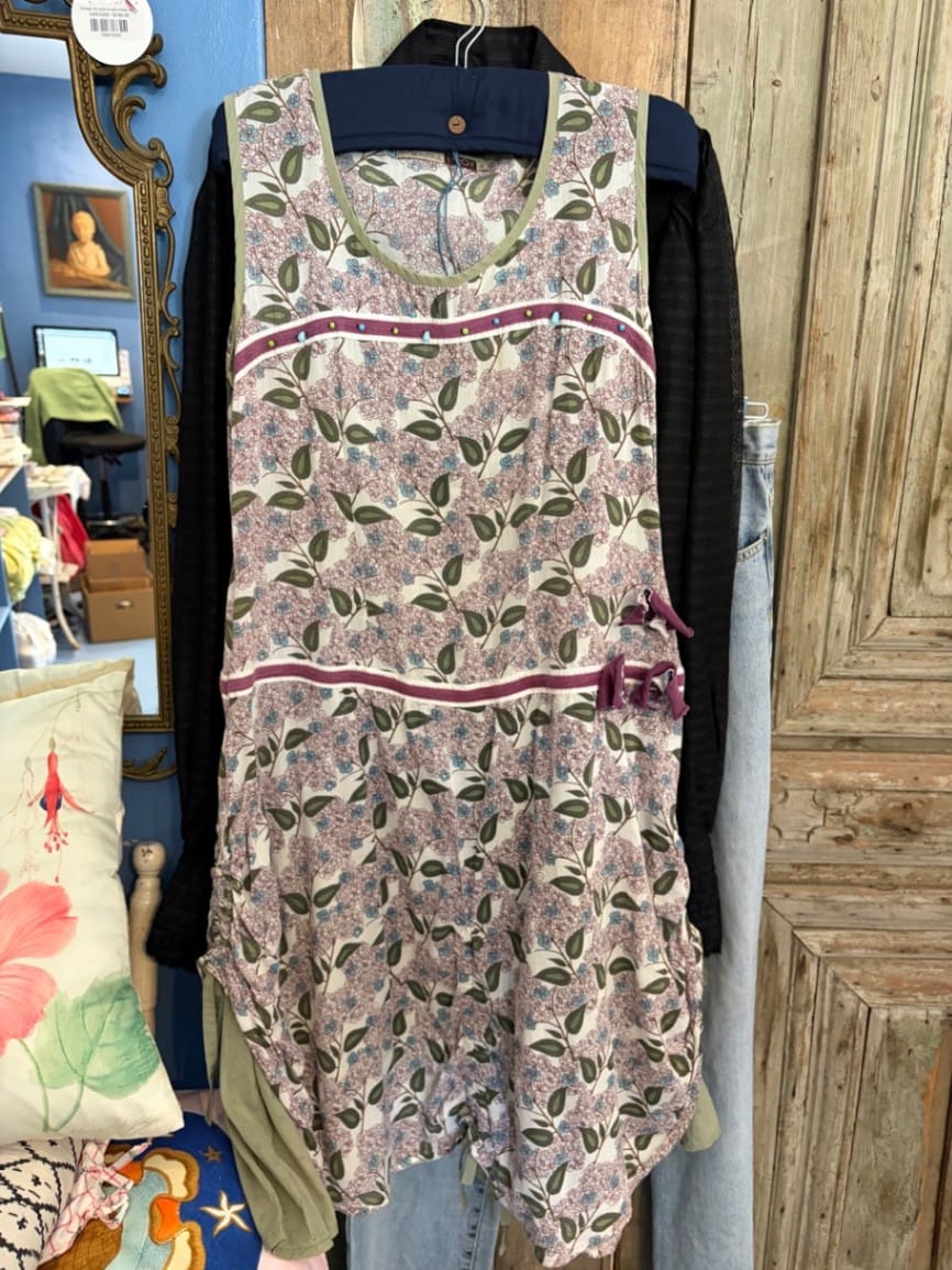 All Beautiful: Enjoy paisley print dress