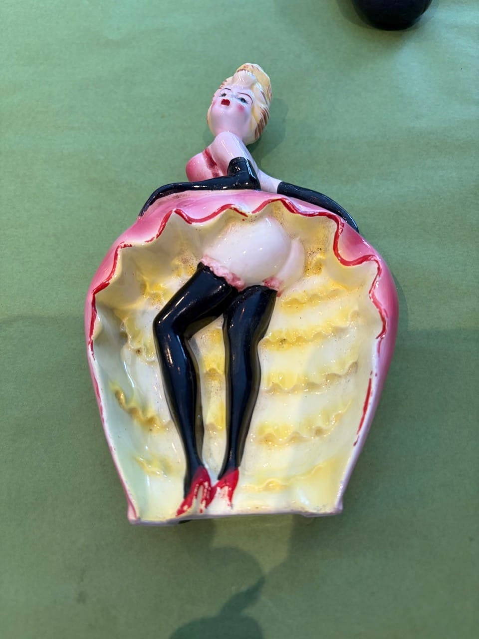 Vintage 1950s 'naughty' pinup ashtray