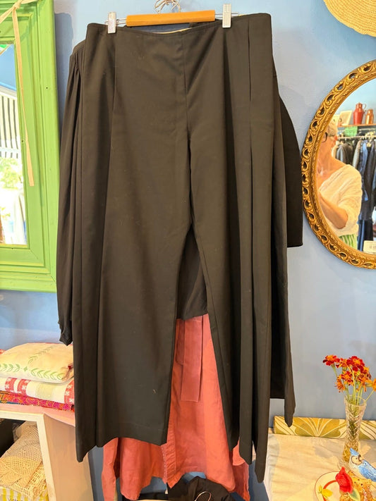 Empire Rose wool pants Black
