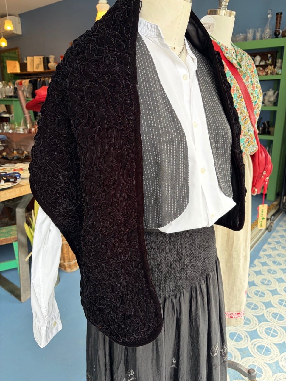 Vintage stitched velvet shawl black