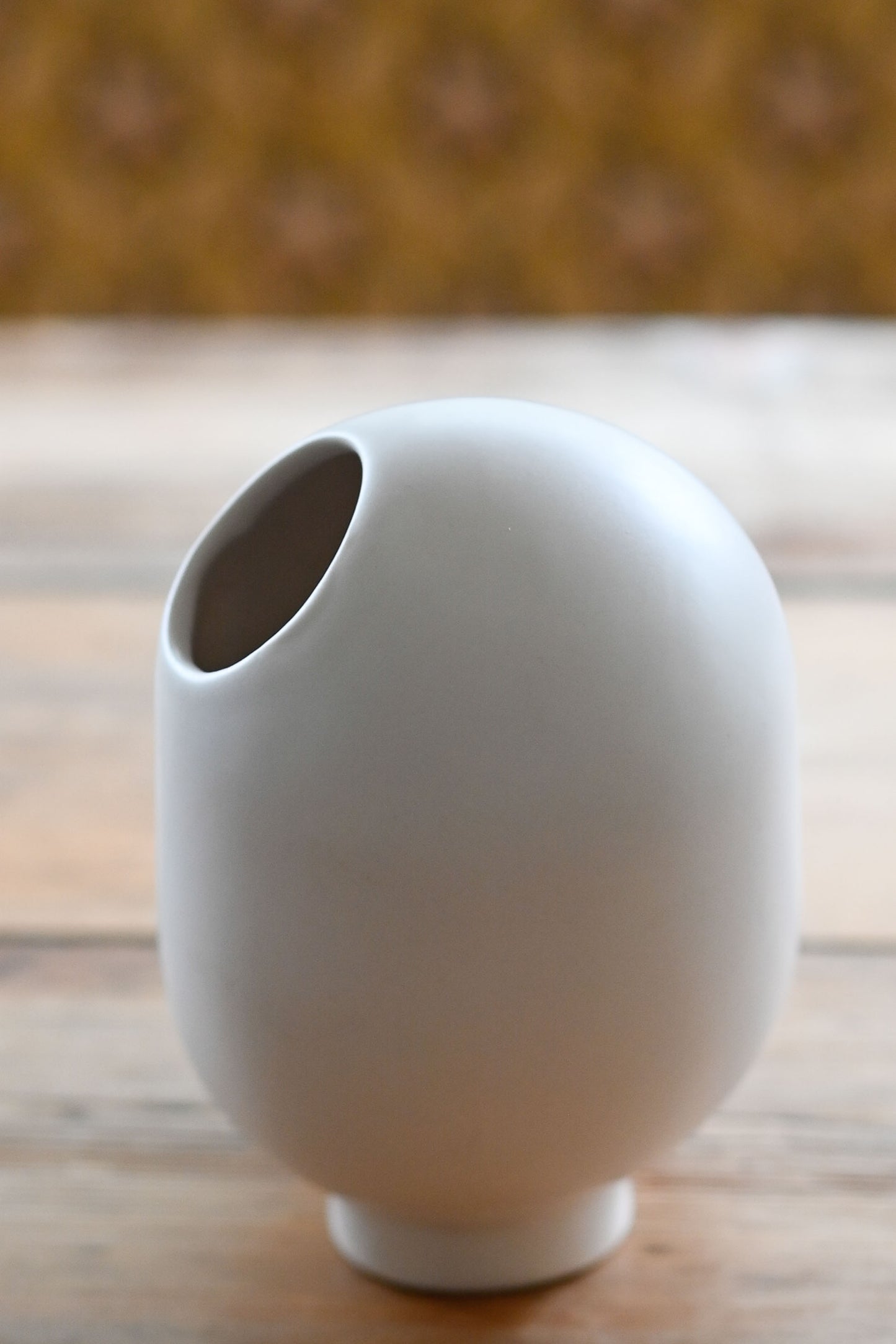 Areaware Kirby Curly vase