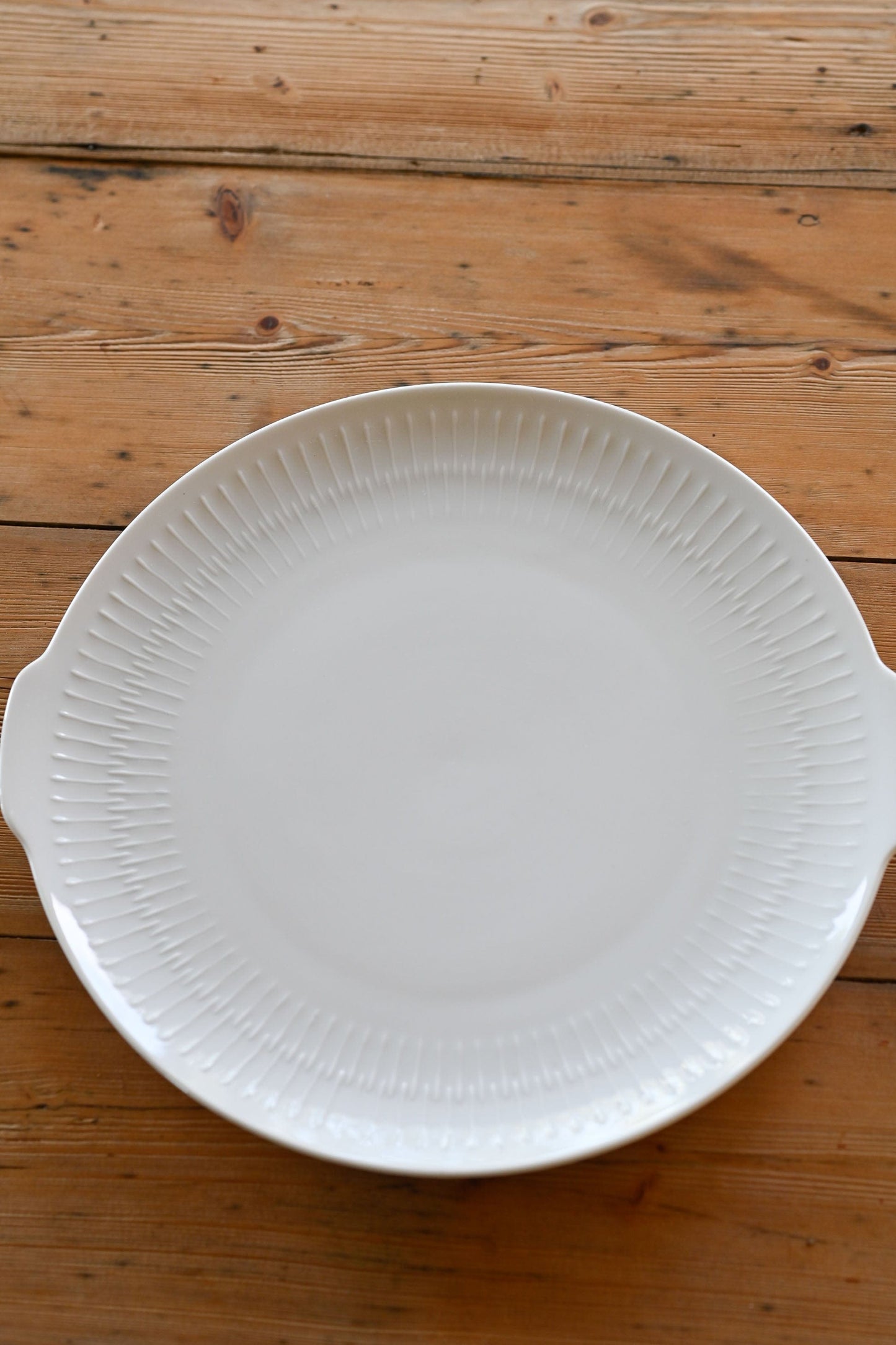 Apart by Hutschenreuther handled cake plate