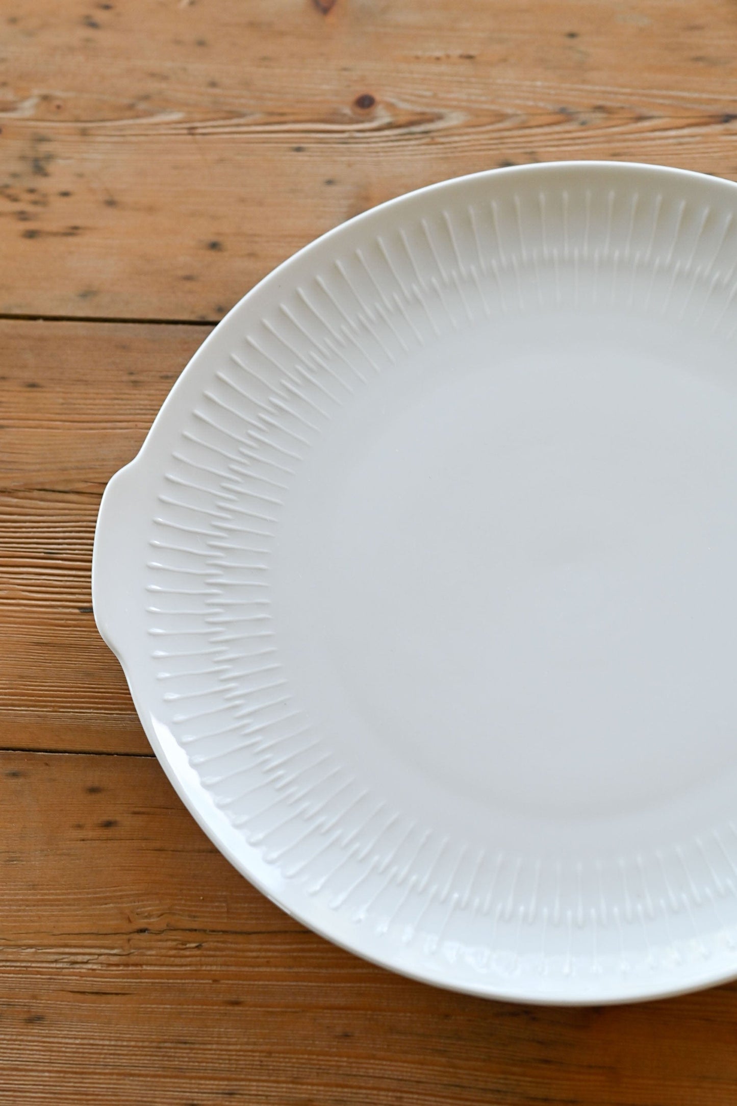 Apart by Hutschenreuther handled cake plate