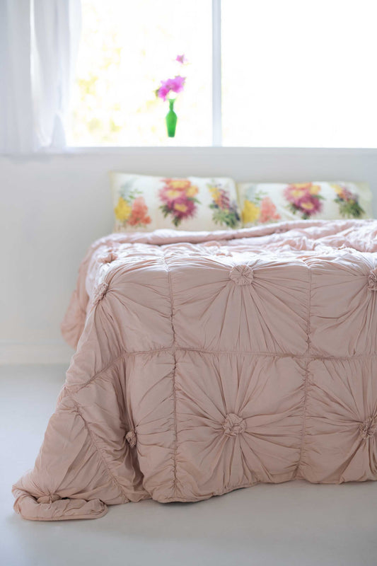 Rosette quilt in Tuscan Pink *organic cotton