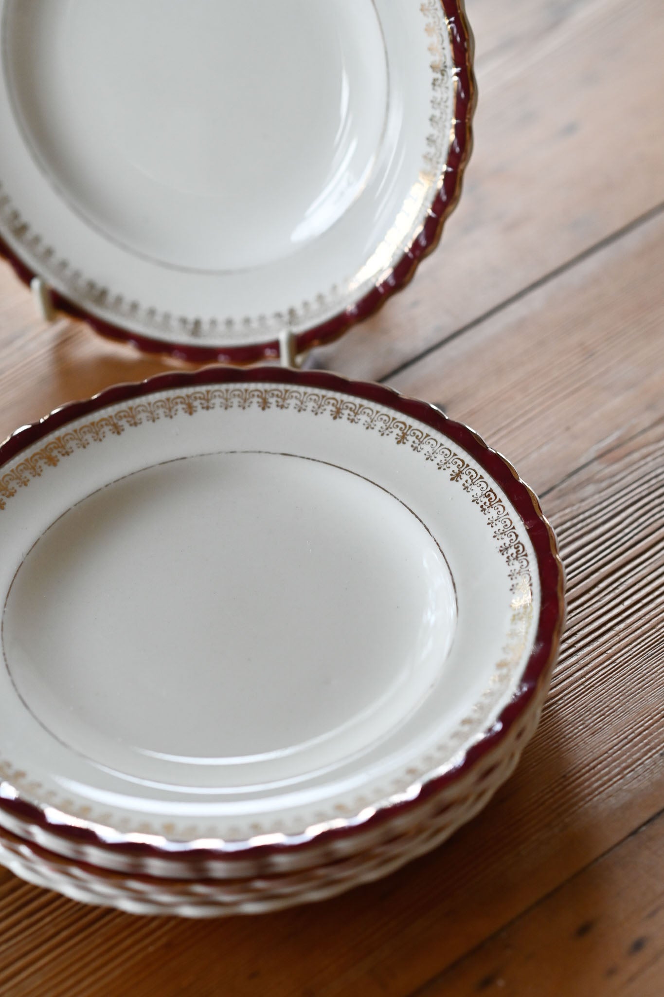 Meakin England SOL burgundy gold side plates set of 6