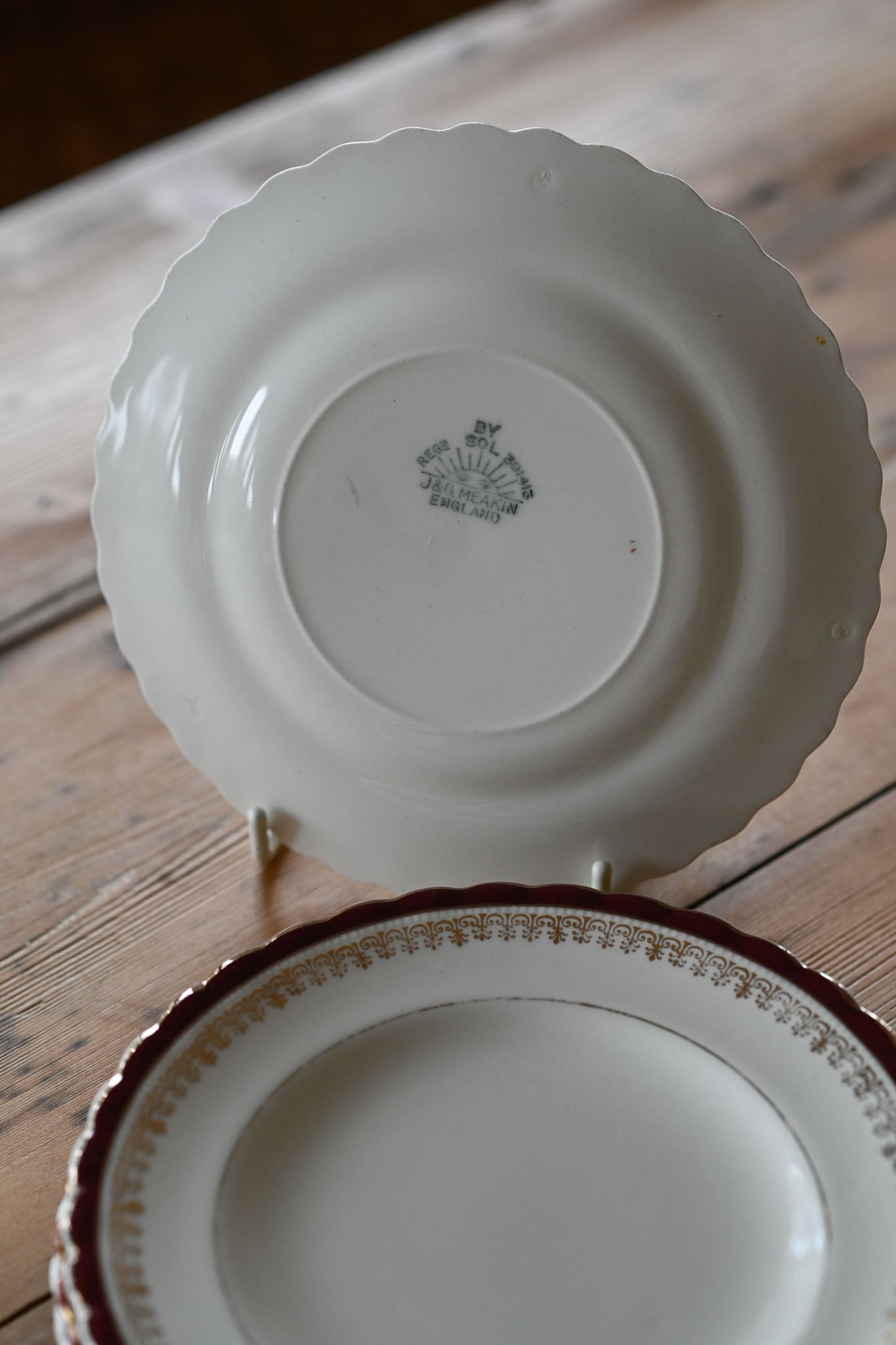 Meakin England SOL burgundy gold side plates set of 6