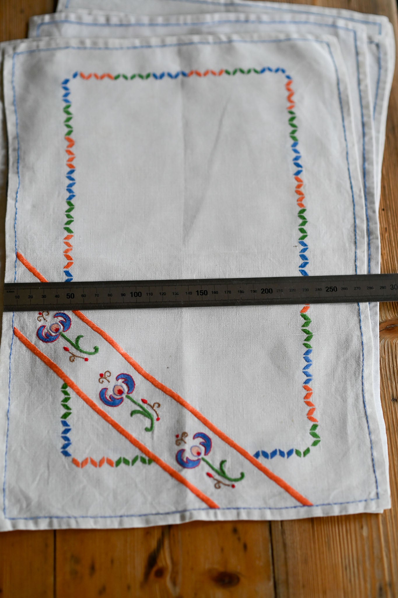 Vintage linen hand embroidered placemats Set of 6