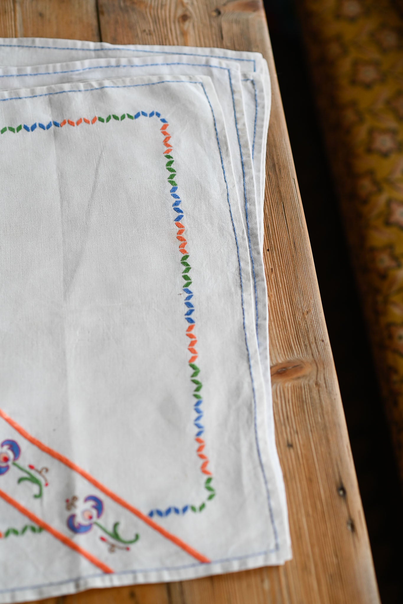 Vintage linen hand embroidered placemats Set of 6