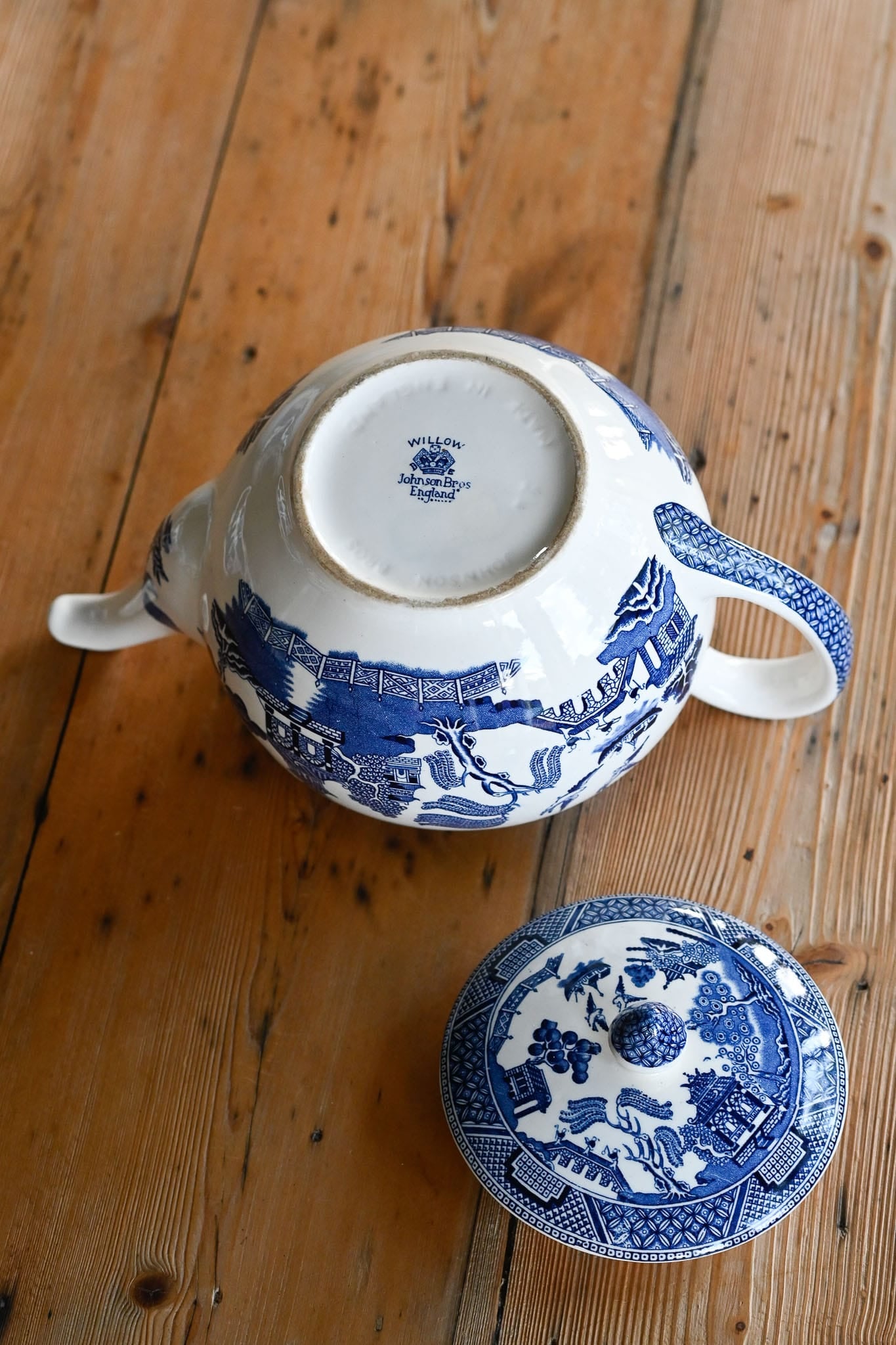 Johnson Bros Willow Pattern Teapot