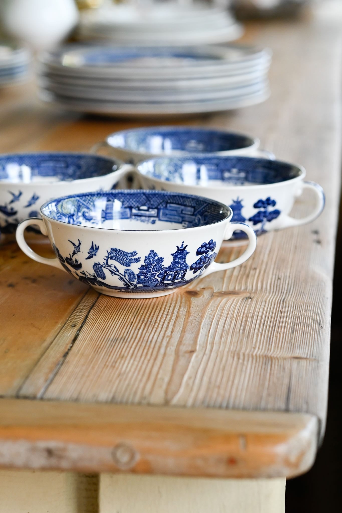 Johnson Bros Willow Pattern 2 handled bowls set of 5