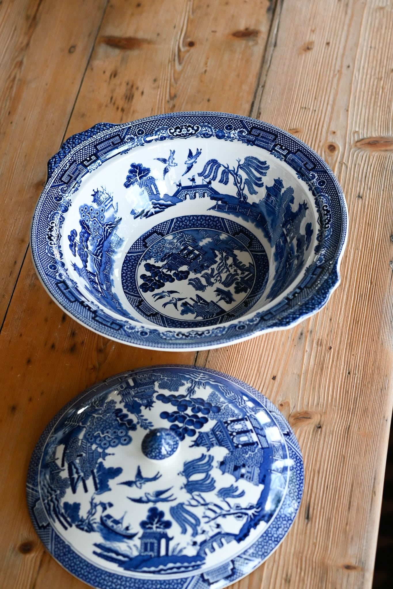 Johnson Bros Willow Pattern Tureen