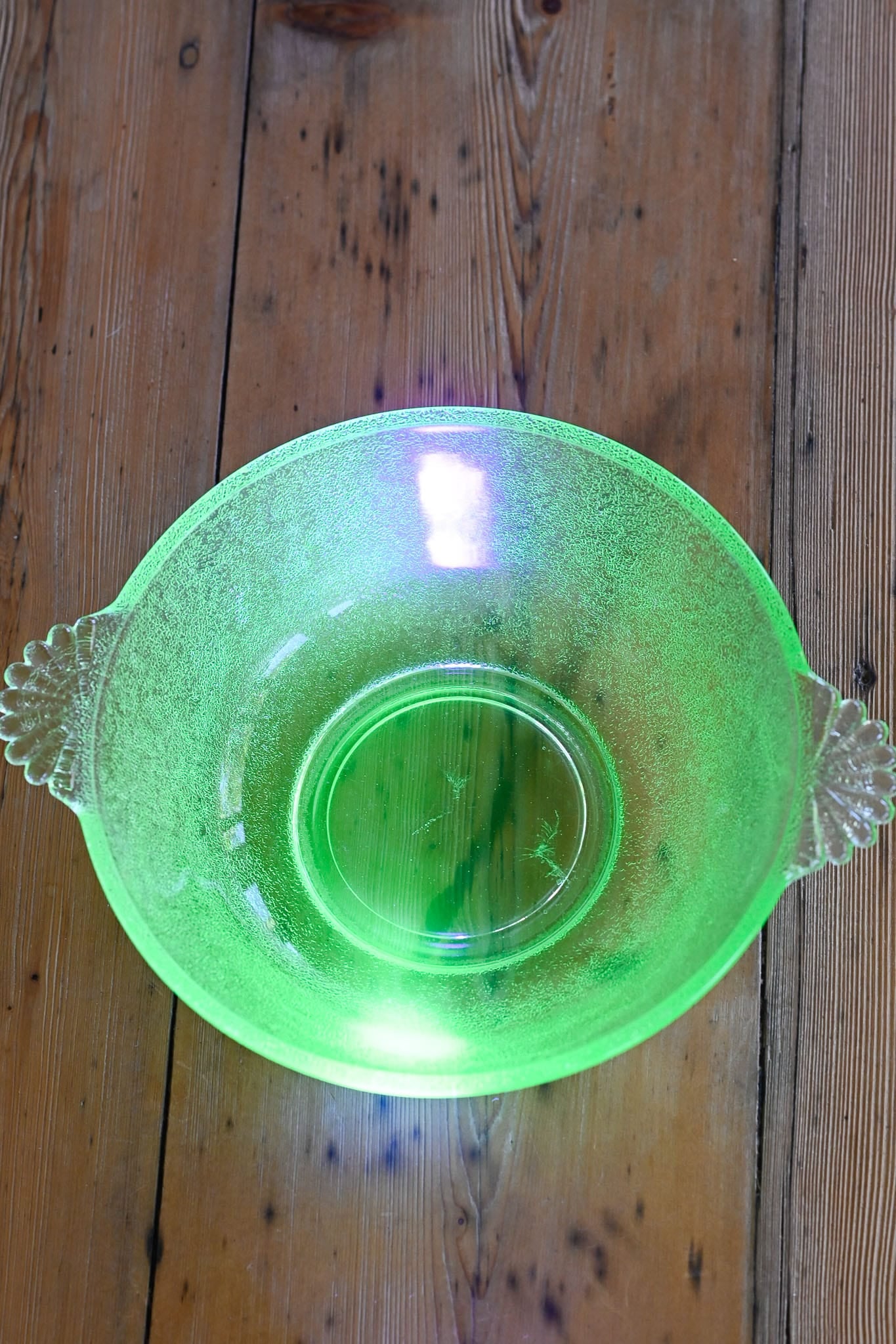 vintage uranium glass bowl with handles Green