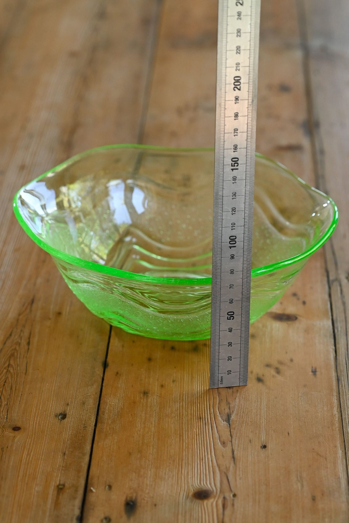 Vintage green uranium glass art deco bowl