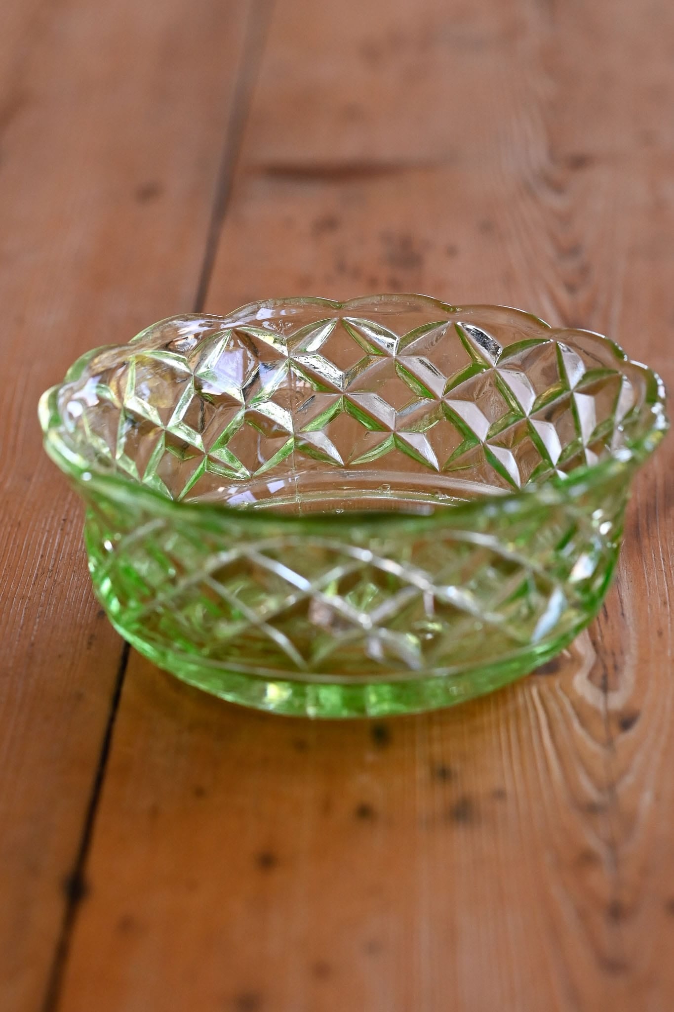 Vintage depression era uranium glass small green serving dish