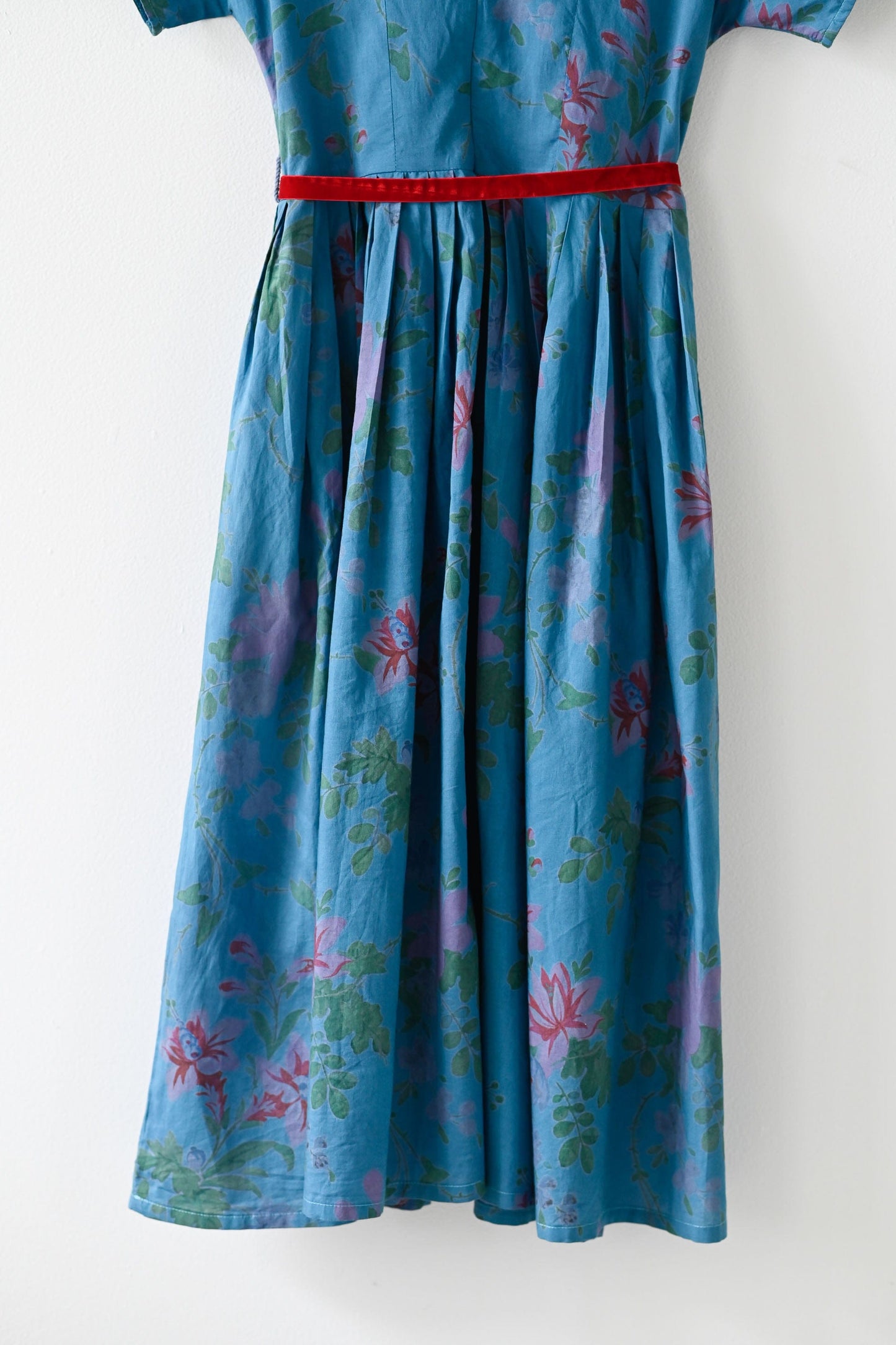 Ella dress Bluesette overdyed with red velvet tie