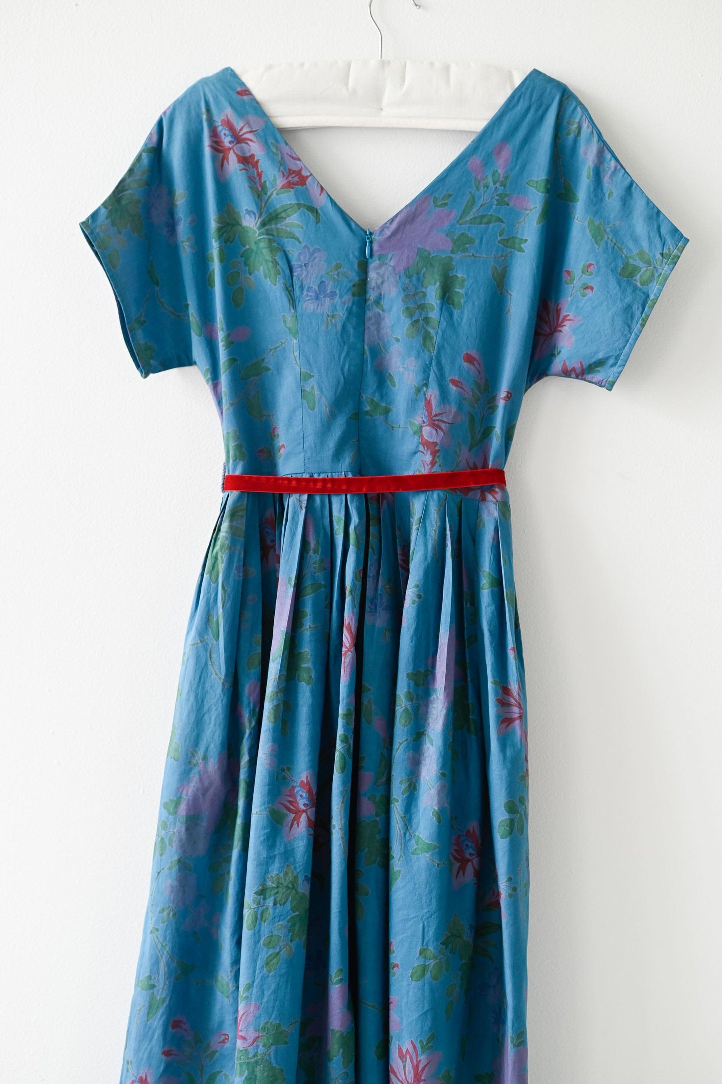 Ella dress Bluesette overdyed with red velvet tie
