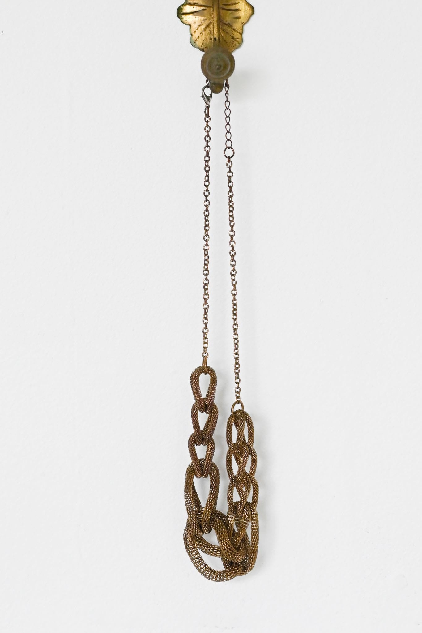 Vintage gold tone mesh chain link statement necklace