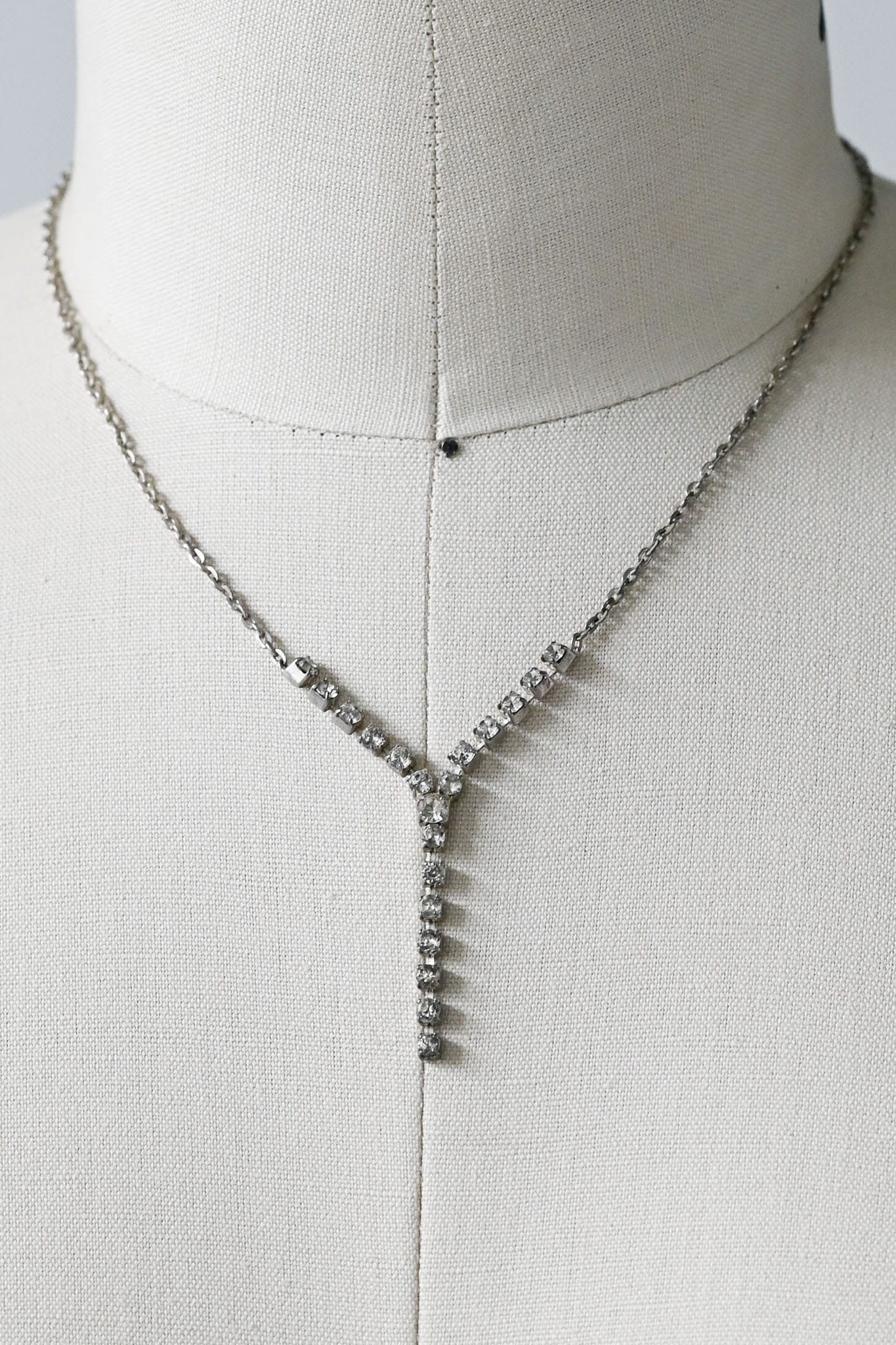 Vintage 1950s diamante necklace with chain
