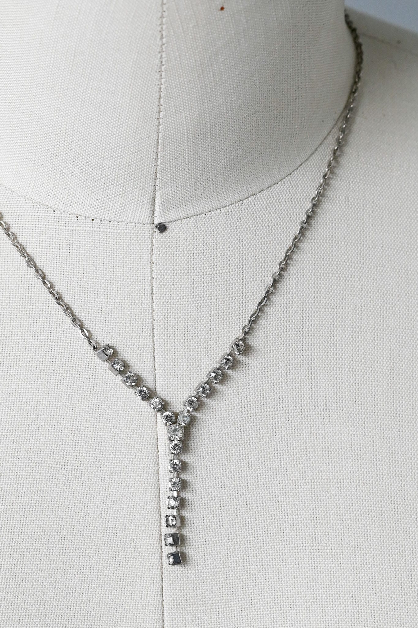 Vintage 1950s diamante necklace with chain
