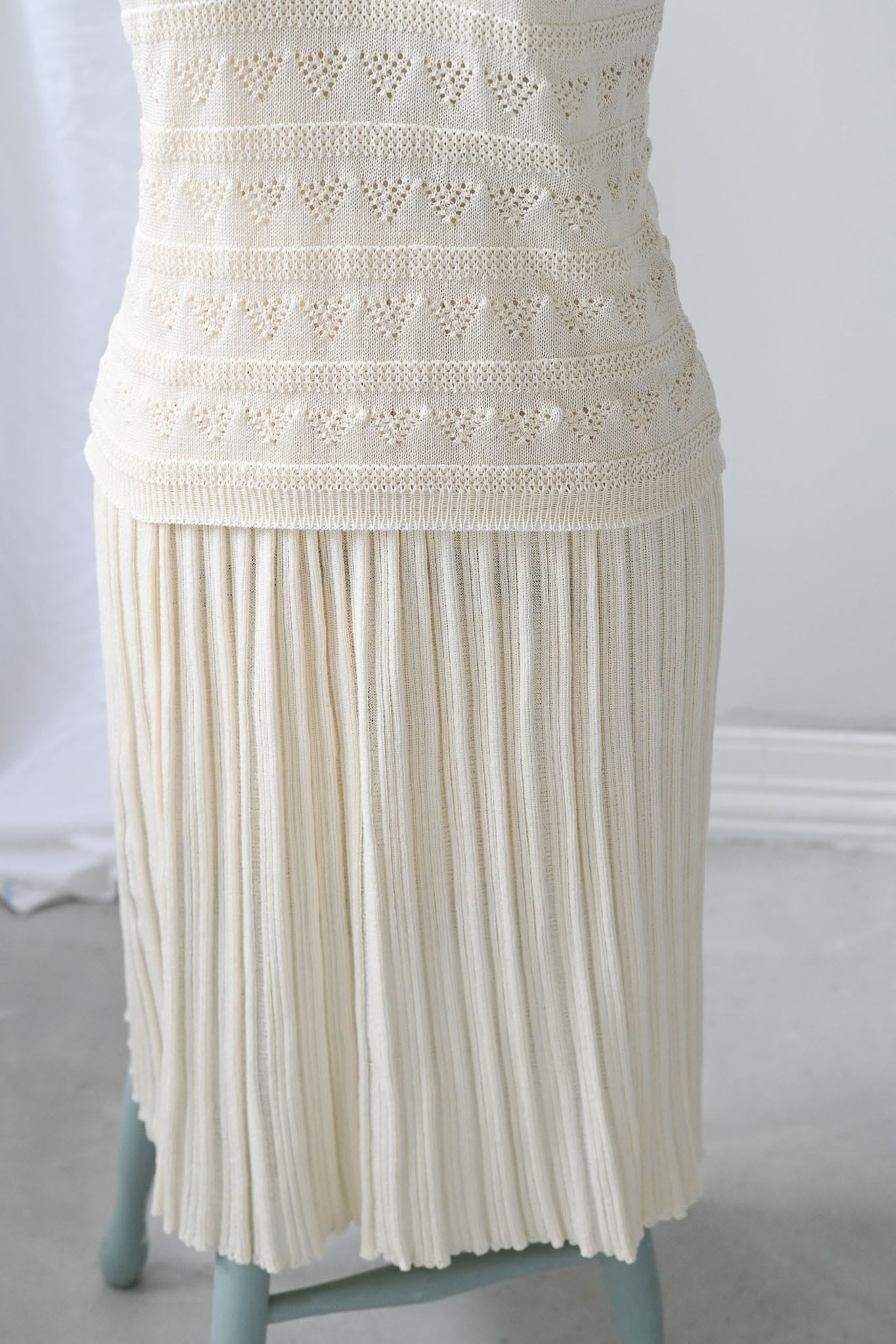 Vintage 1970s cream knit tee and skirt combo Size S