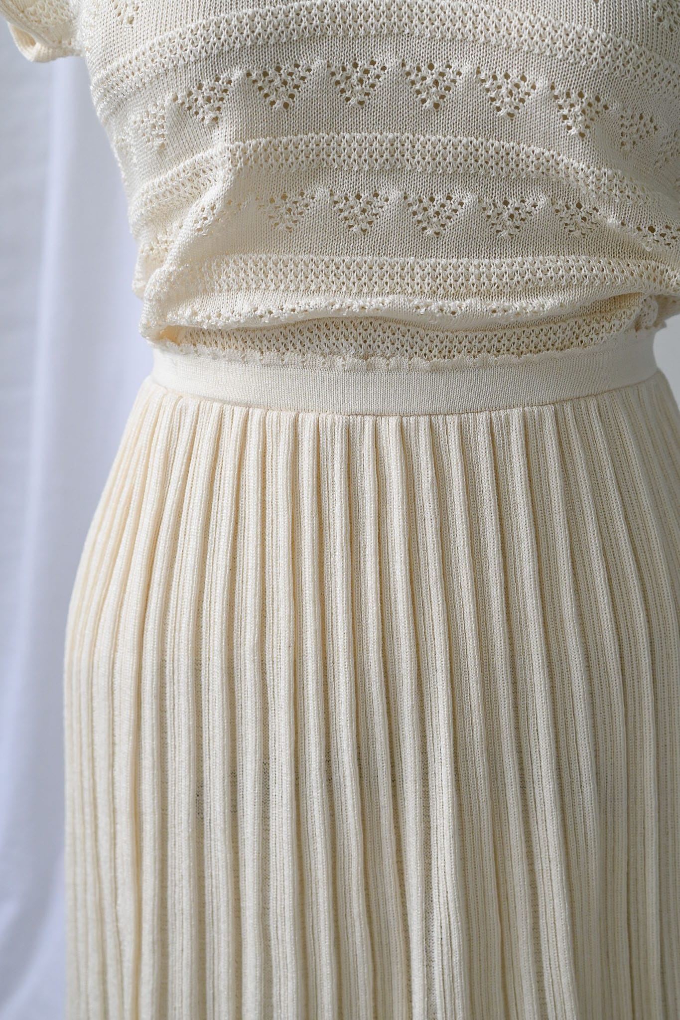 Vintage 1970s cream knit tee and skirt combo Size S