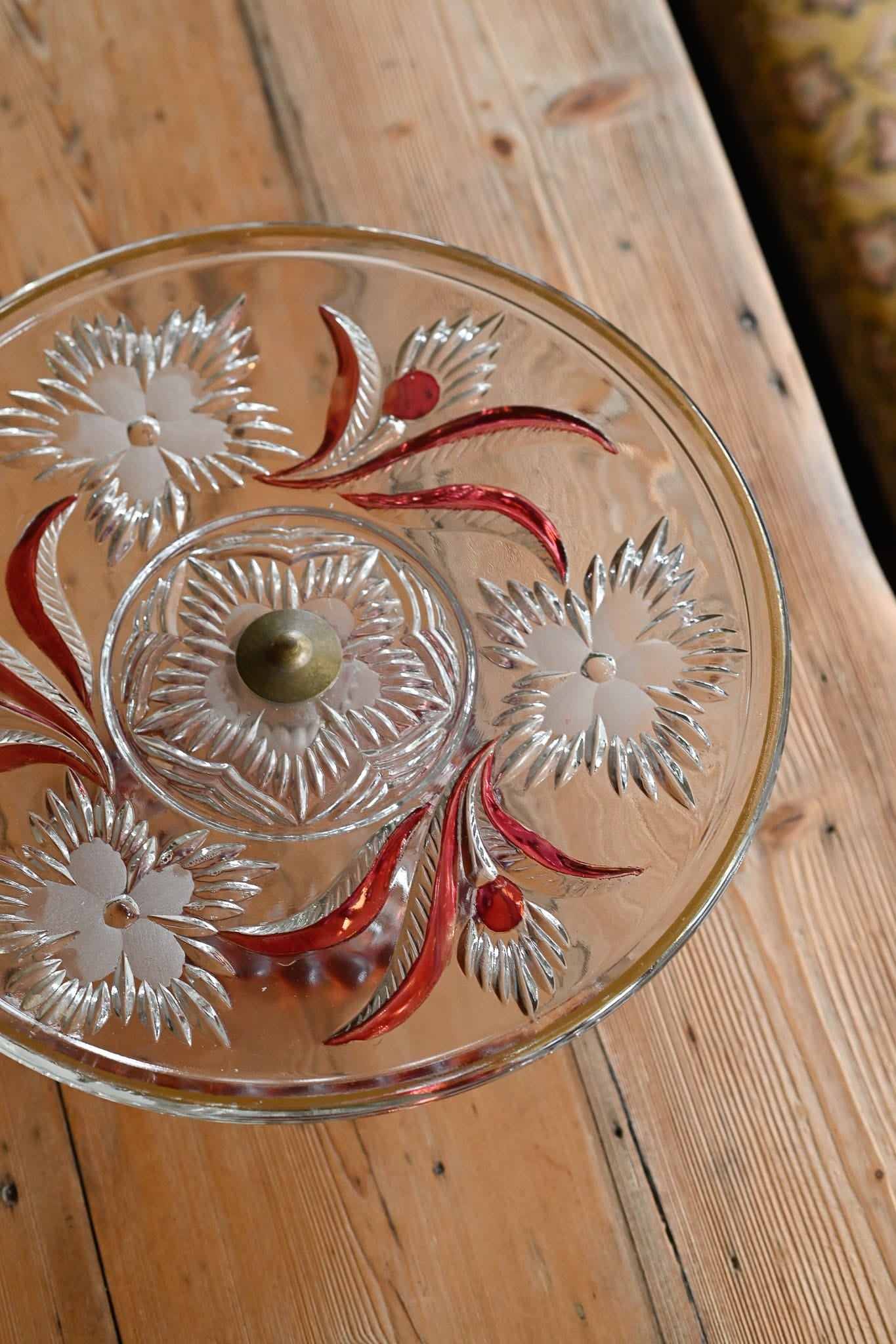 Vintage Lucrezia Decor patterned hand cut crystal cake stand